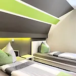 Séjour chez l'habitant & Steuer *