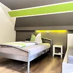 & Steuer Séjour chez l'habitant *